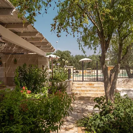 Apartment Garden In Mariella *